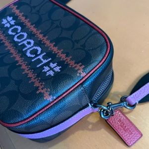 Coach - Dempsey Camera Bag In Signature Canvas With Fair Isle Graphic